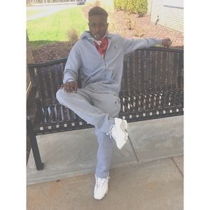 Meet your Posher, Graham